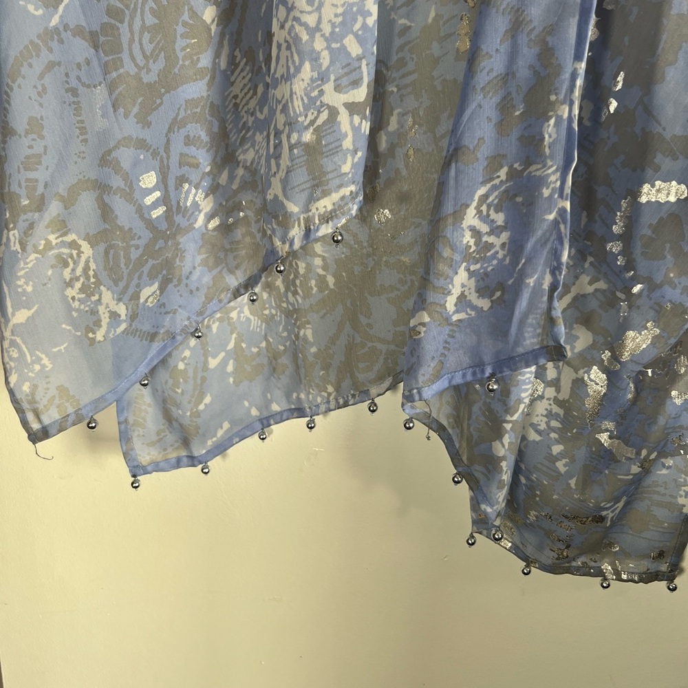 Elegant Blue and Silver Floral Kimono - Picture 3 of 4
